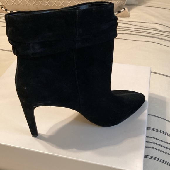 Ann Taylor Booties, Black 9.5 - Picture 6 of 8